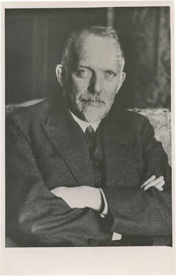 Два архивных снимка И.А. Бунина и М.В. Сабашников: